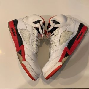 Air Jordan V - White / Fire Red & Black (2006)